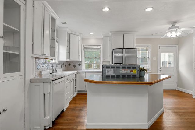 2530 Colcord Avenue, Waco, TX 76707