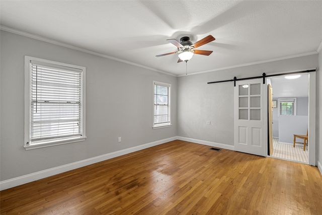 2530 Colcord Avenue, Waco, TX 76707