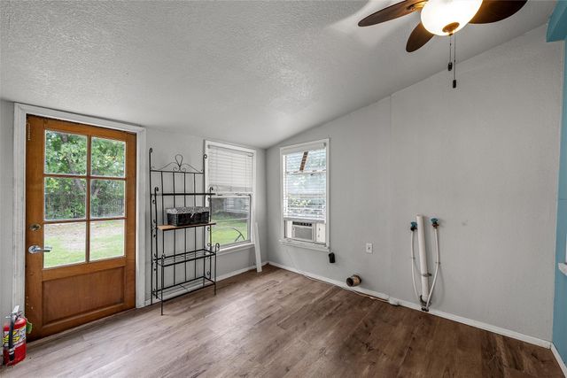 2530 Colcord Avenue, Waco, TX 76707