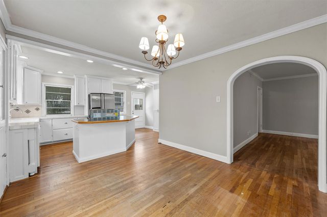 2530 Colcord Avenue, Waco, TX 76707