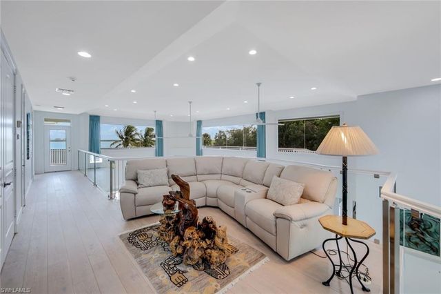 831 Caxambas DR, Marco Island, FL 34145