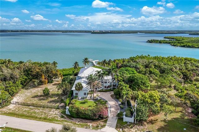 831 Caxambas DR, Marco Island, FL 34145