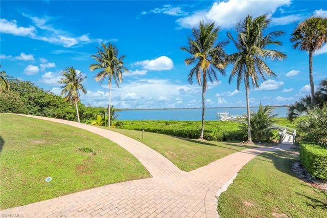 831 Caxambas DR, Marco Island, FL 34145
