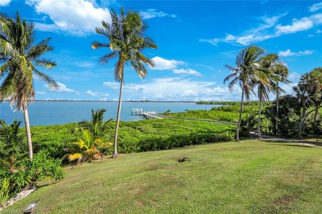 831 Caxambas DR, Marco Island, FL 34145