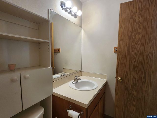 1825-1835 Turnage St NW, Salem, OR 97304