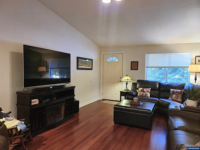 1825-1835 Turnage St NW, Salem, OR 97304