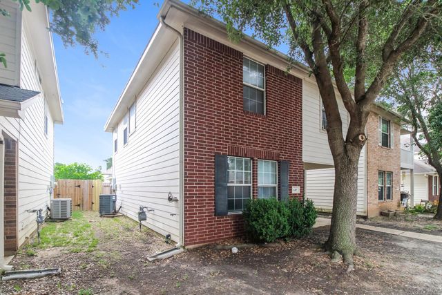 6402 Mountain Pines Lane, Katy, TX 77449