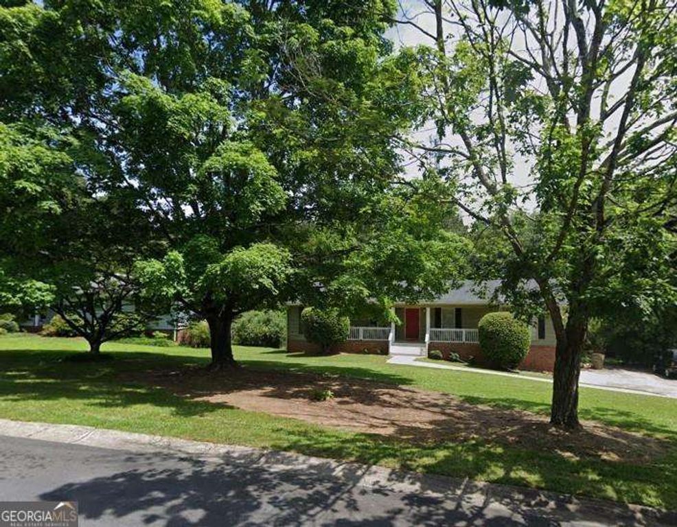 4870 Bedell Road NE, Roswell, GA 30075