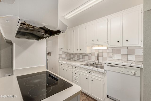 1126 N 74TH Street, Scottsdale, AZ 85257