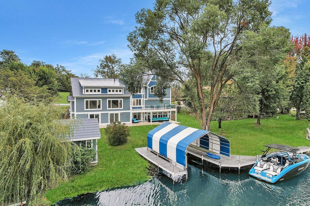 3280 Williams Lane, Minnetrista, MN 55364