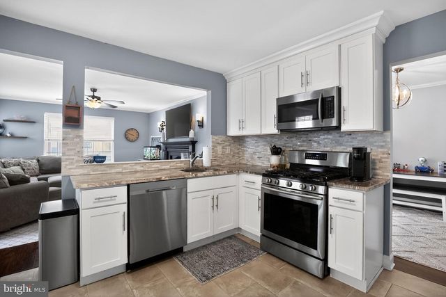 9 BROMLEY CT, Atco, NJ 08004