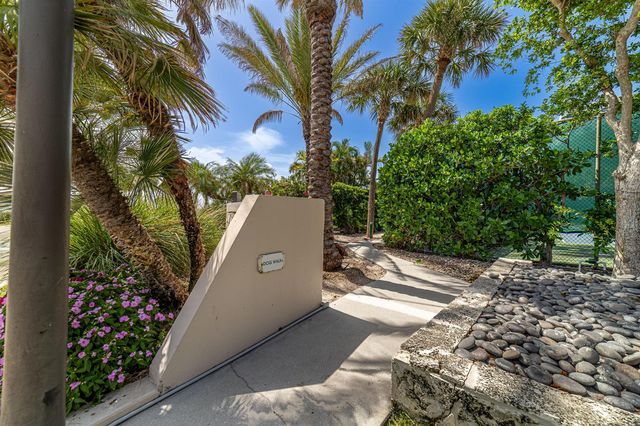 3250 S Ocean Boulevard 507n, Palm Beach, FL 33480