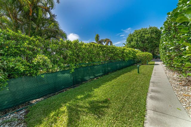 3250 S Ocean Boulevard 507n, Palm Beach, FL 33480