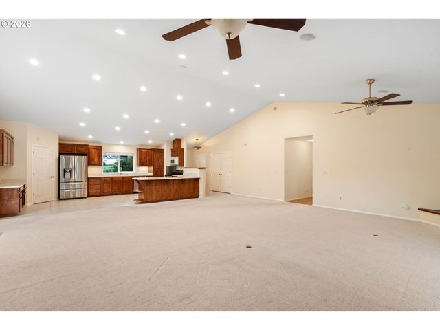 1716 Se 283RD Ave, Camas, WA 98607