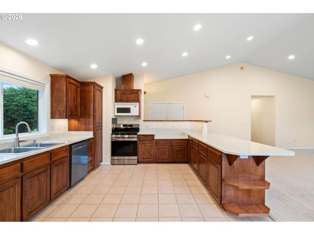 1716 Se 283RD Ave, Camas, WA 98607