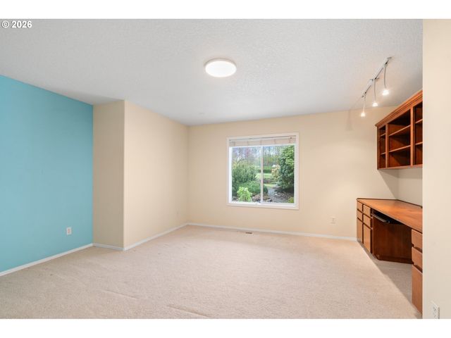 1716 Se 283RD Ave, Camas, WA 98607