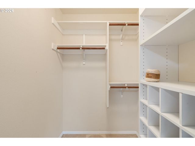 1716 Se 283RD Ave, Camas, WA 98607