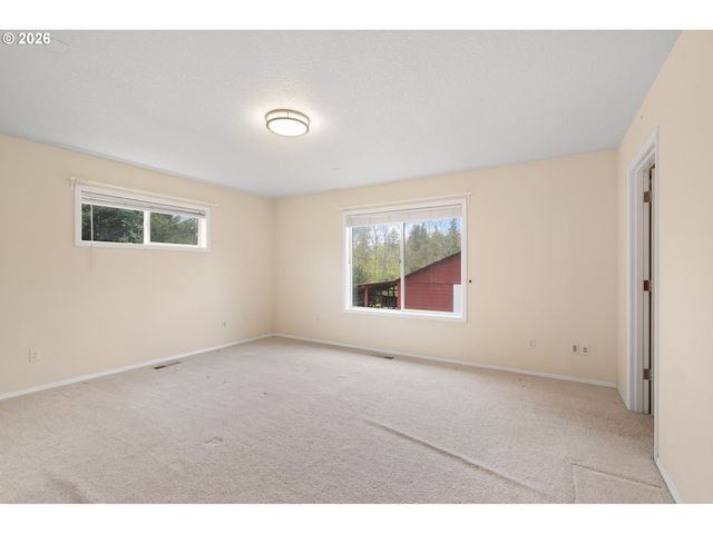 1716 Se 283RD Ave, Camas, WA 98607