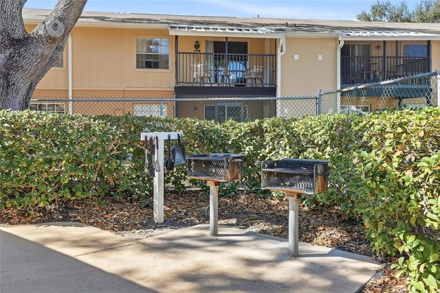 3814 N OAK DRIVE L62, Tampa, FL 33611