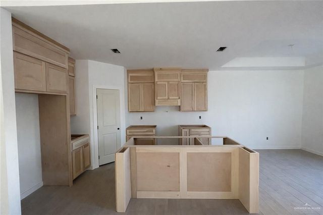 2817 N Alyna Avenue, Edinburg, TX 78541