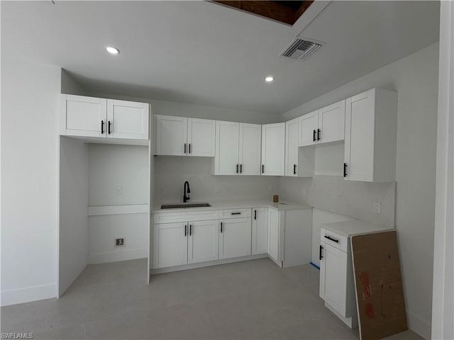 4141 #2 Everglades BLVD S, Naples, FL 34117