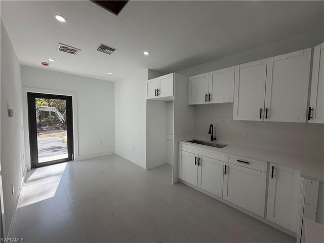 4141 #2 Everglades BLVD S, Naples, FL 34117