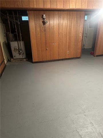 40 Flagstaff Drive, Irondequoit, NY 14622