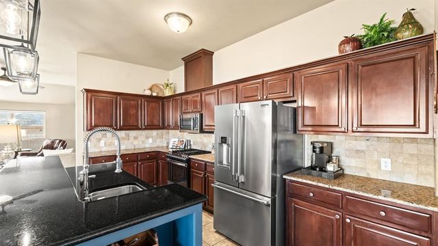 2712 NW 171st Street, Edmond, OK 73012