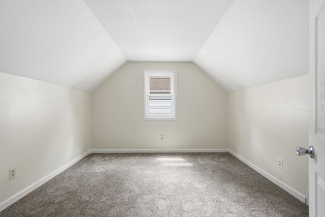 135 4th Street, Silvis, IL 61282