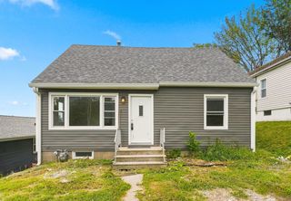 135 4th Street, Silvis, IL 61282