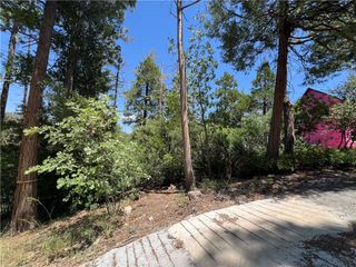 27530 North Bay Road, Lake Arrowhead, CA 92352