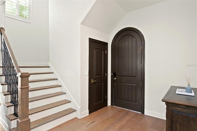 2936 W KNIGHTS AVENUE B, Tampa, FL 33611