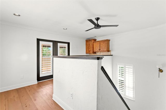 2936 W KNIGHTS AVENUE B, Tampa, FL 33611