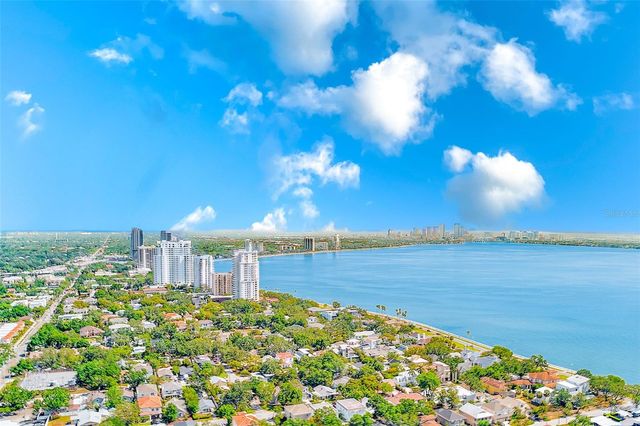 2936 W KNIGHTS AVENUE B, Tampa, FL 33611