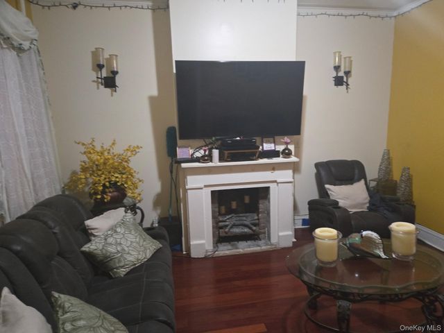 537 Jerome Street, Brooklyn, NY 11207