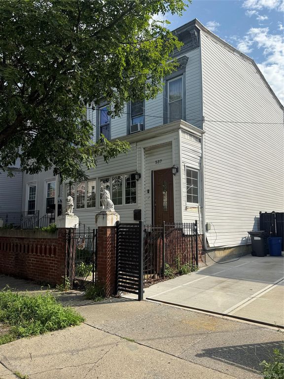 537 Jerome Street, Brooklyn, NY 11207 — photo 2