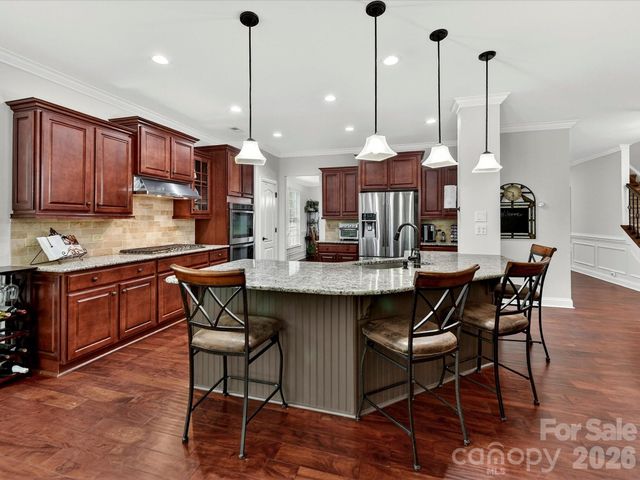 5021 Helena Park Lane, Matthews, NC 28105