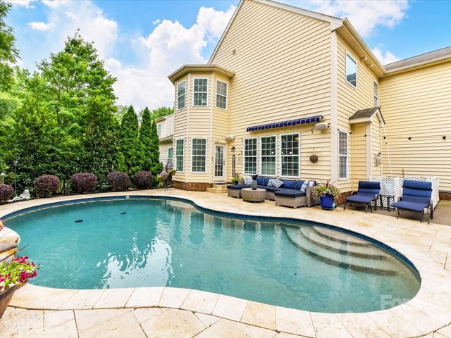 5021 Helena Park Lane, Matthews, NC 28105