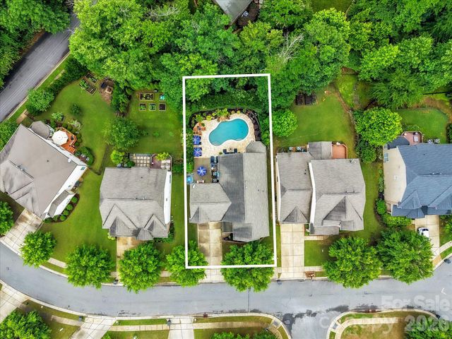 5021 Helena Park Lane, Matthews, NC 28105