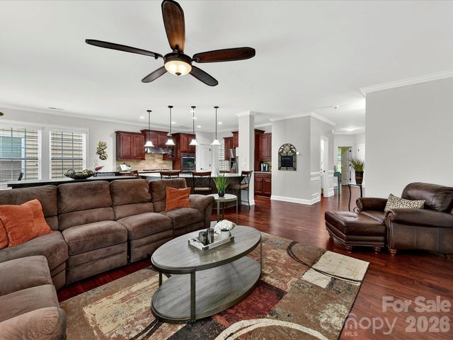 5021 Helena Park Lane, Matthews, NC 28105