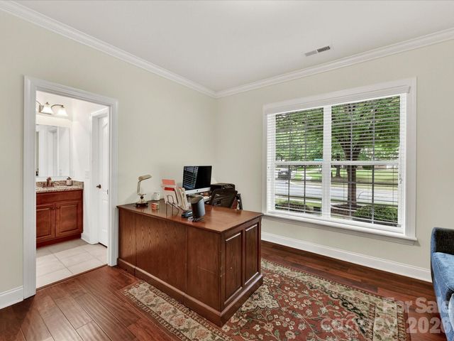 5021 Helena Park Lane, Matthews, NC 28105