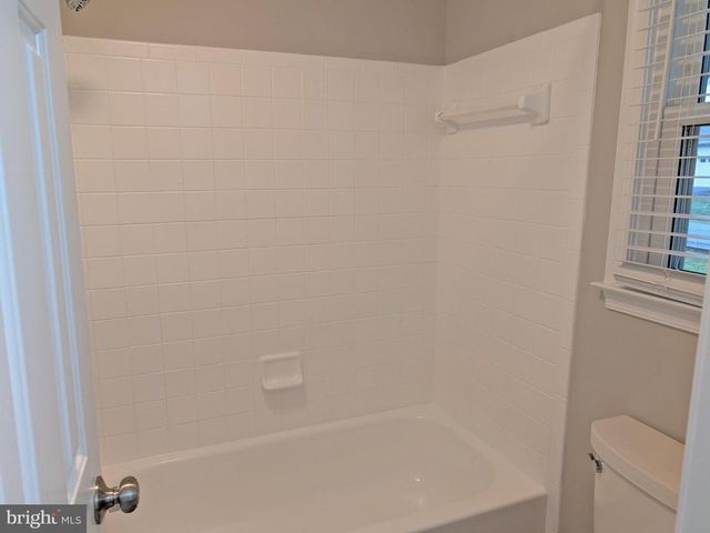 6501 ROYAL OAKS DR, Fredericksburg, VA 22407