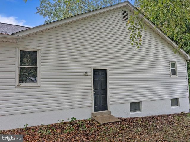 6501 ROYAL OAKS DR, Fredericksburg, VA 22407