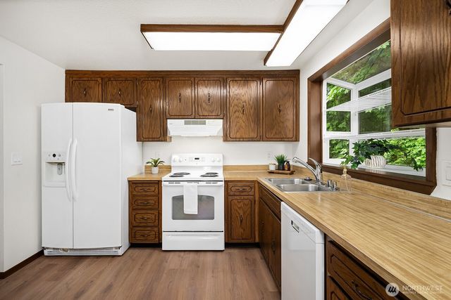17813 147th Place NE, Woodinville, WA 98072