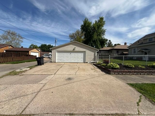 1856 42nd Street, Rock Island, IL 61201