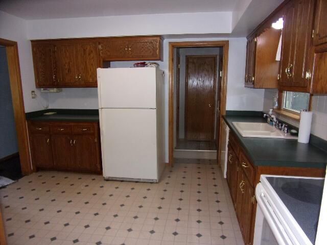 W148N8273 Albert PLACE, Menomonee Falls, WI 53051