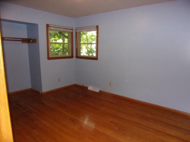 W148N8273 Albert PLACE, Menomonee Falls, WI 53051