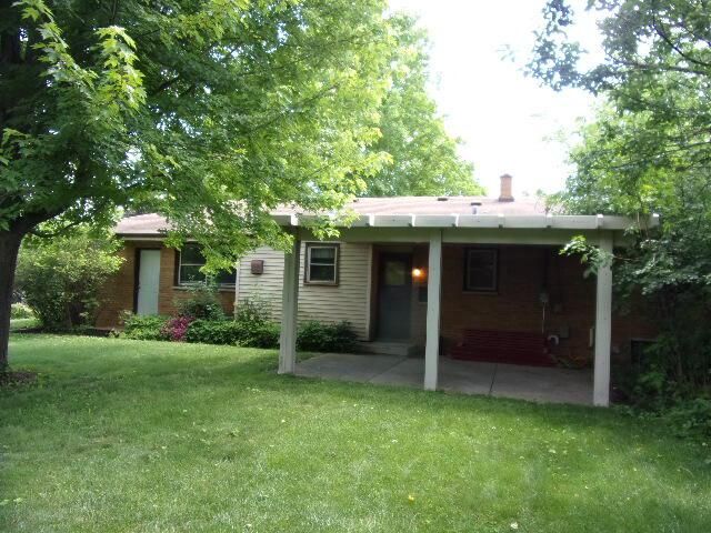 W148N8273 Albert PLACE, Menomonee Falls, WI 53051