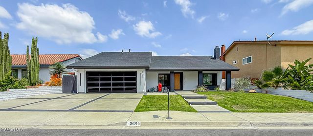 205 Cedar Heights Drive, Thousand Oaks, CA 91360