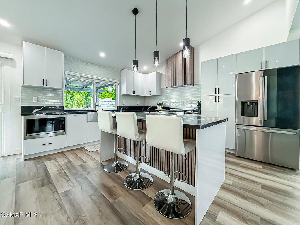 205 Cedar Heights Drive, Thousand Oaks, CA 91360